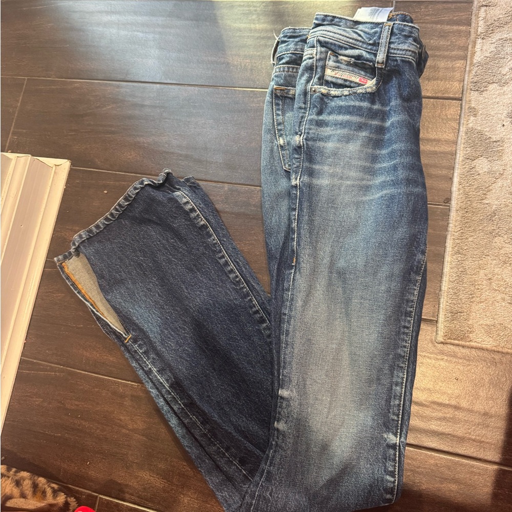 Diesel women’s Dark Blue Straight Jeans
